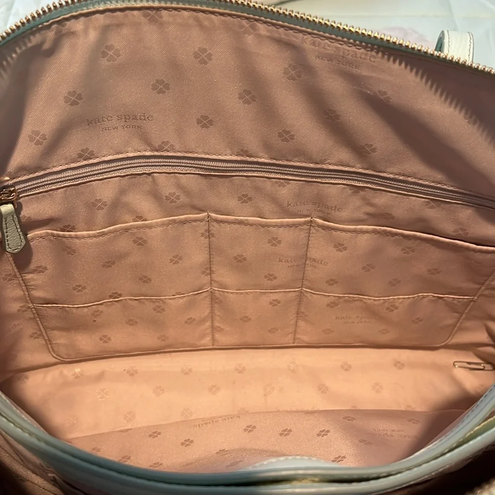 Kate spade tote - Picture 3 of 10